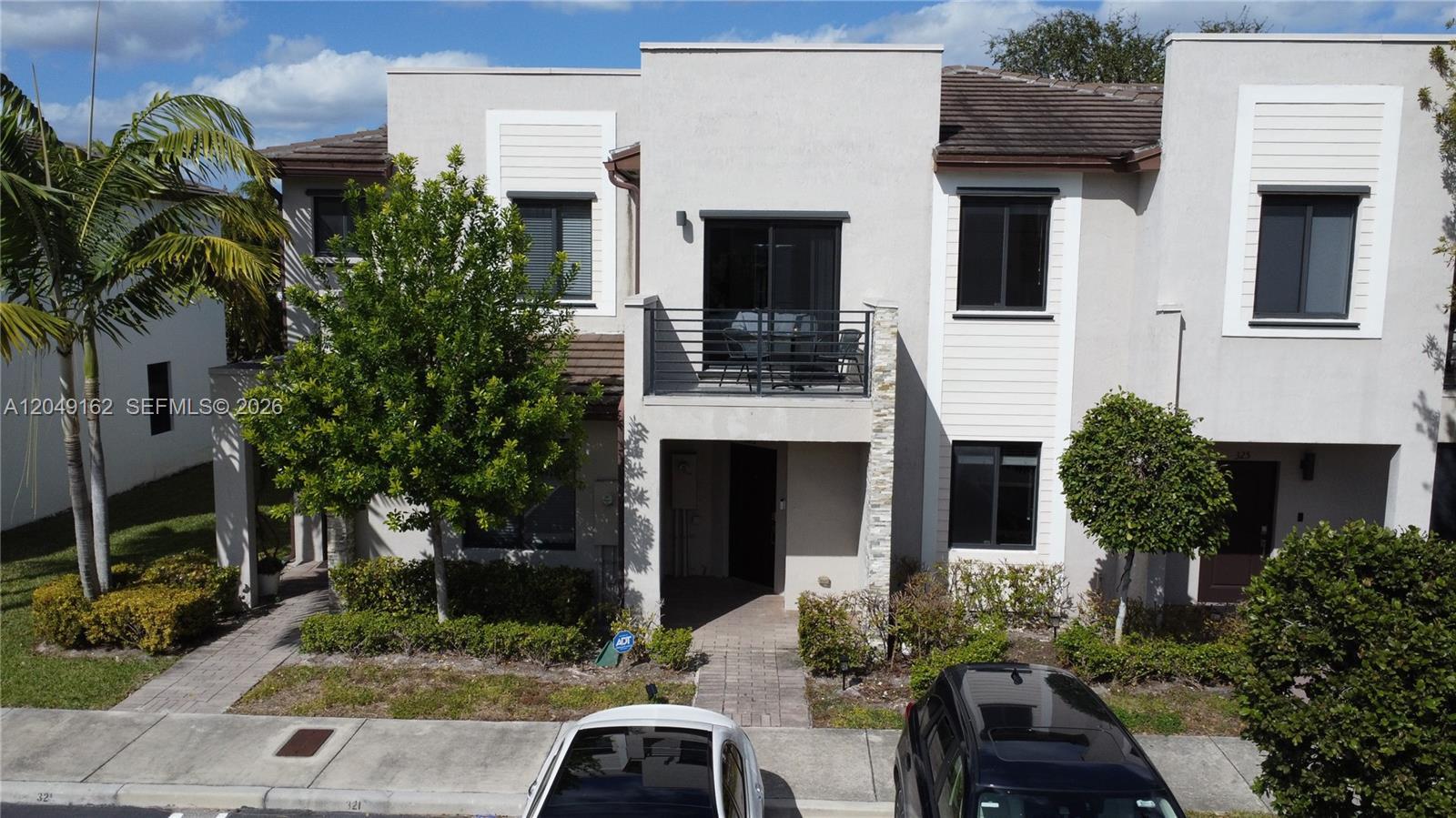 323 NE 208th Ter # 0, Miami FL 33179