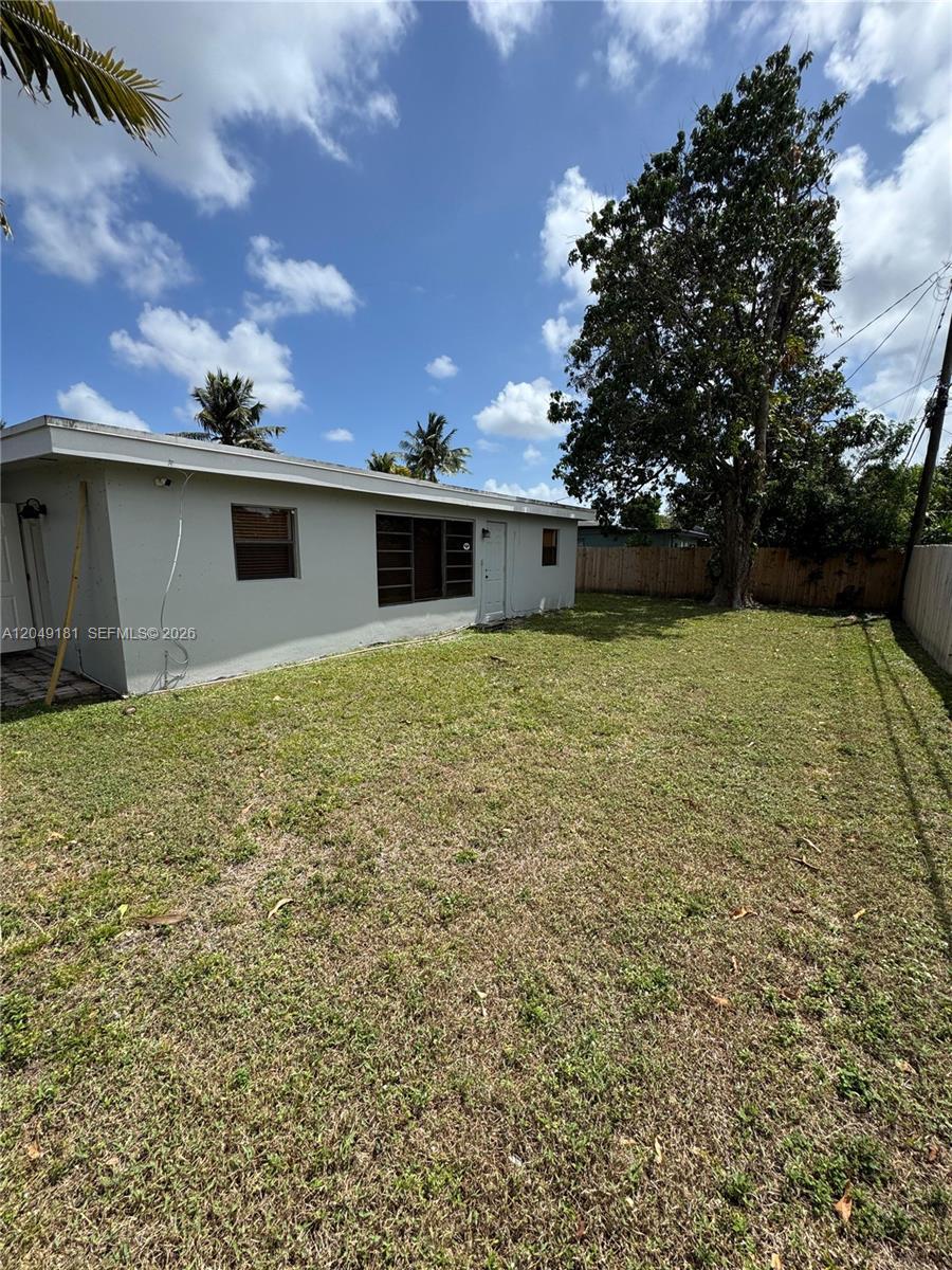 649 W Evanston Cir, Fort Lauderdale FL 33312