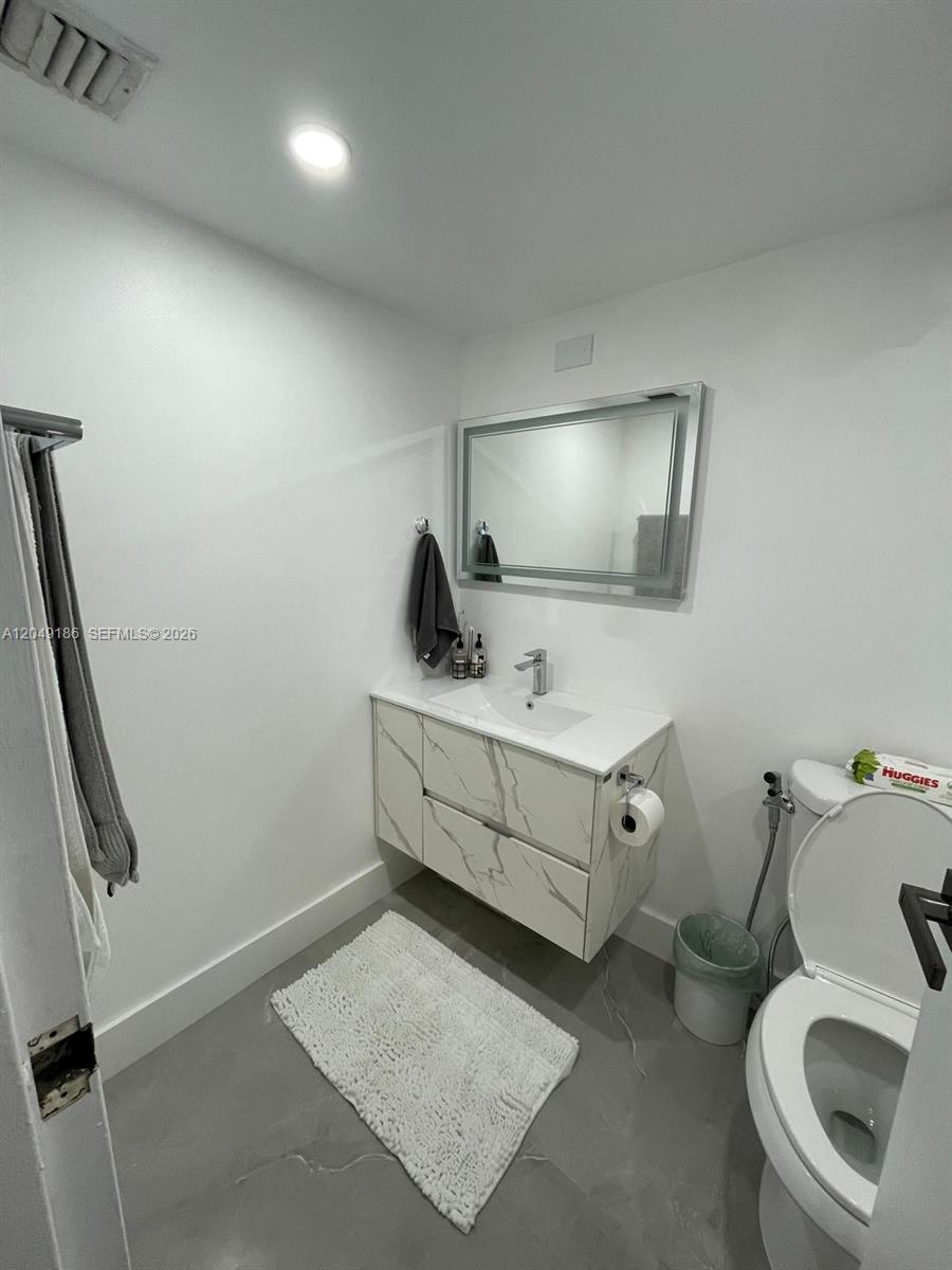 7601 E Treasure Dr # 1017, North Bay Village FL 33141 photo 5