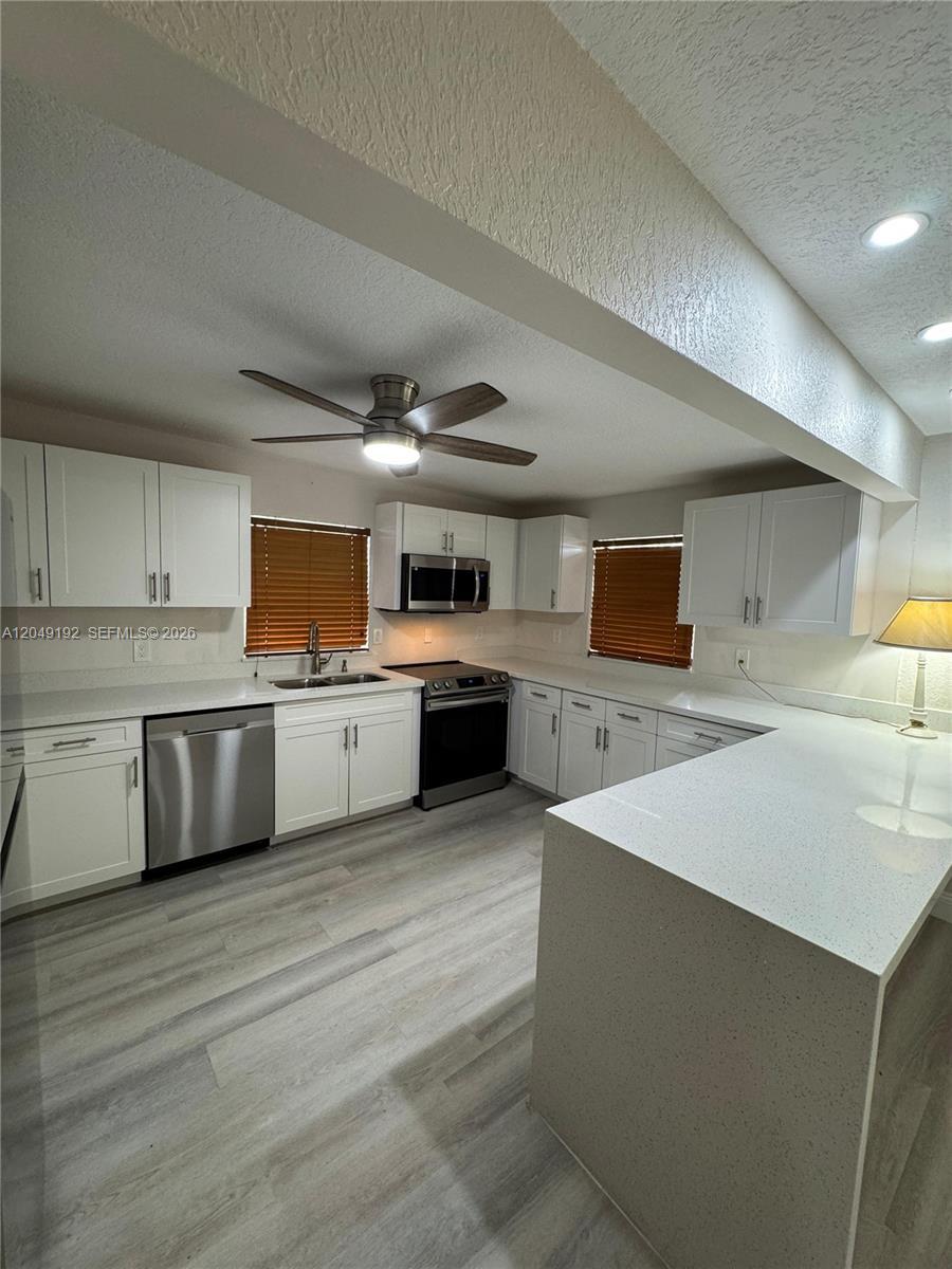 649 W Evanston Cir, Fort Lauderdale FL 33312 photo 5