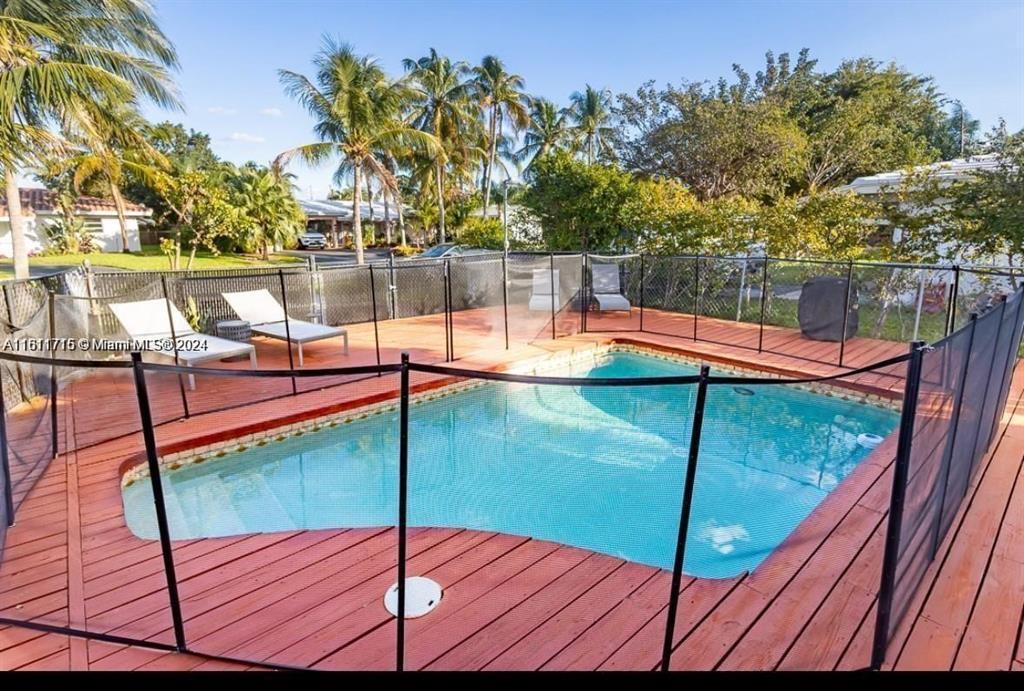 461 SE 1st Terrace, Pompano Beach FL 33060 photo 3