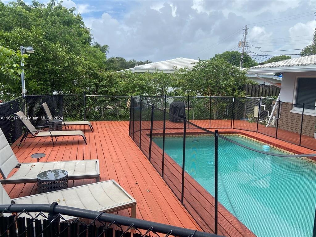 461 SE 1st Terrace, Pompano Beach FL 33060 photo 4