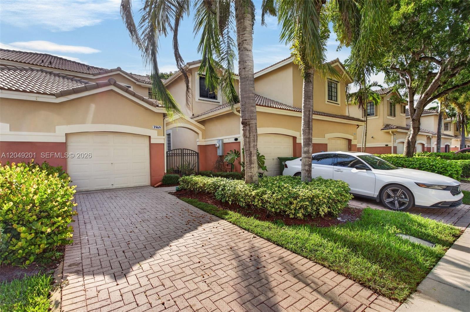 3969 Orange Tree Ln # 3969, Weston FL 33332 photo 2