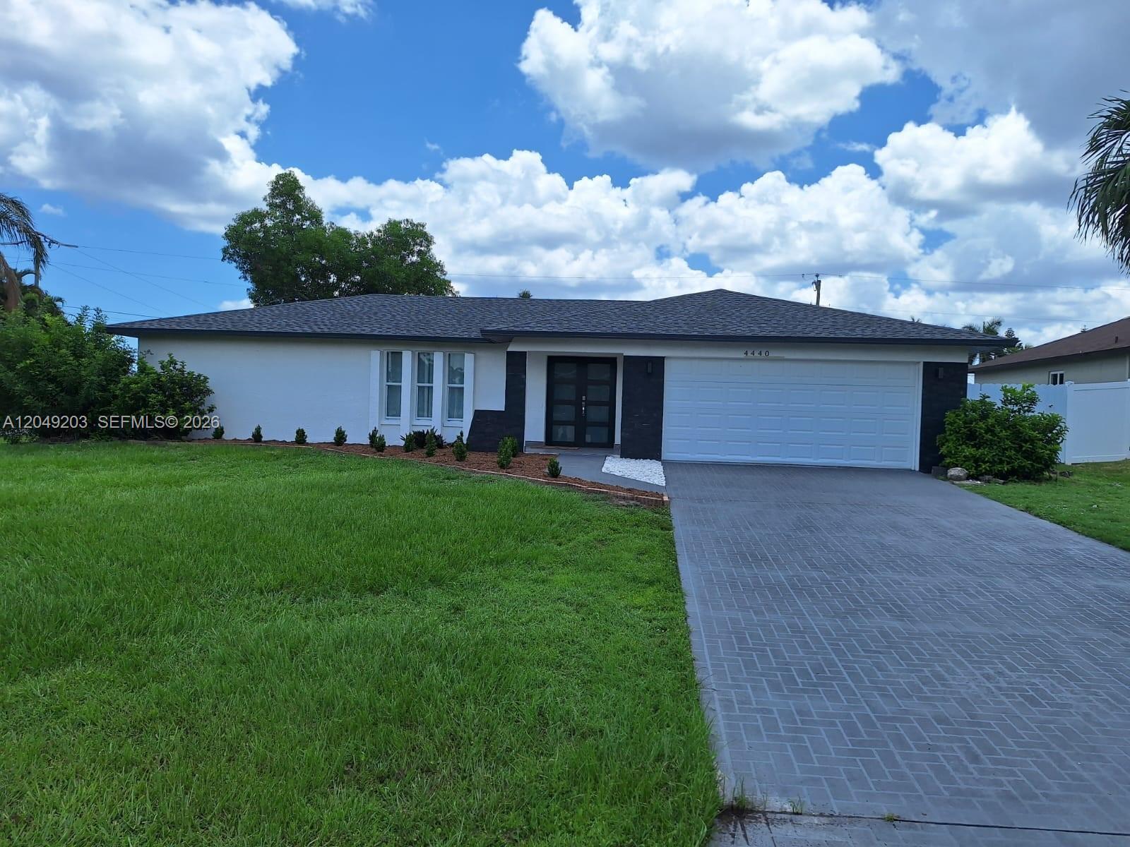 4440 SW 14 pl, Cape Coral FL 33914