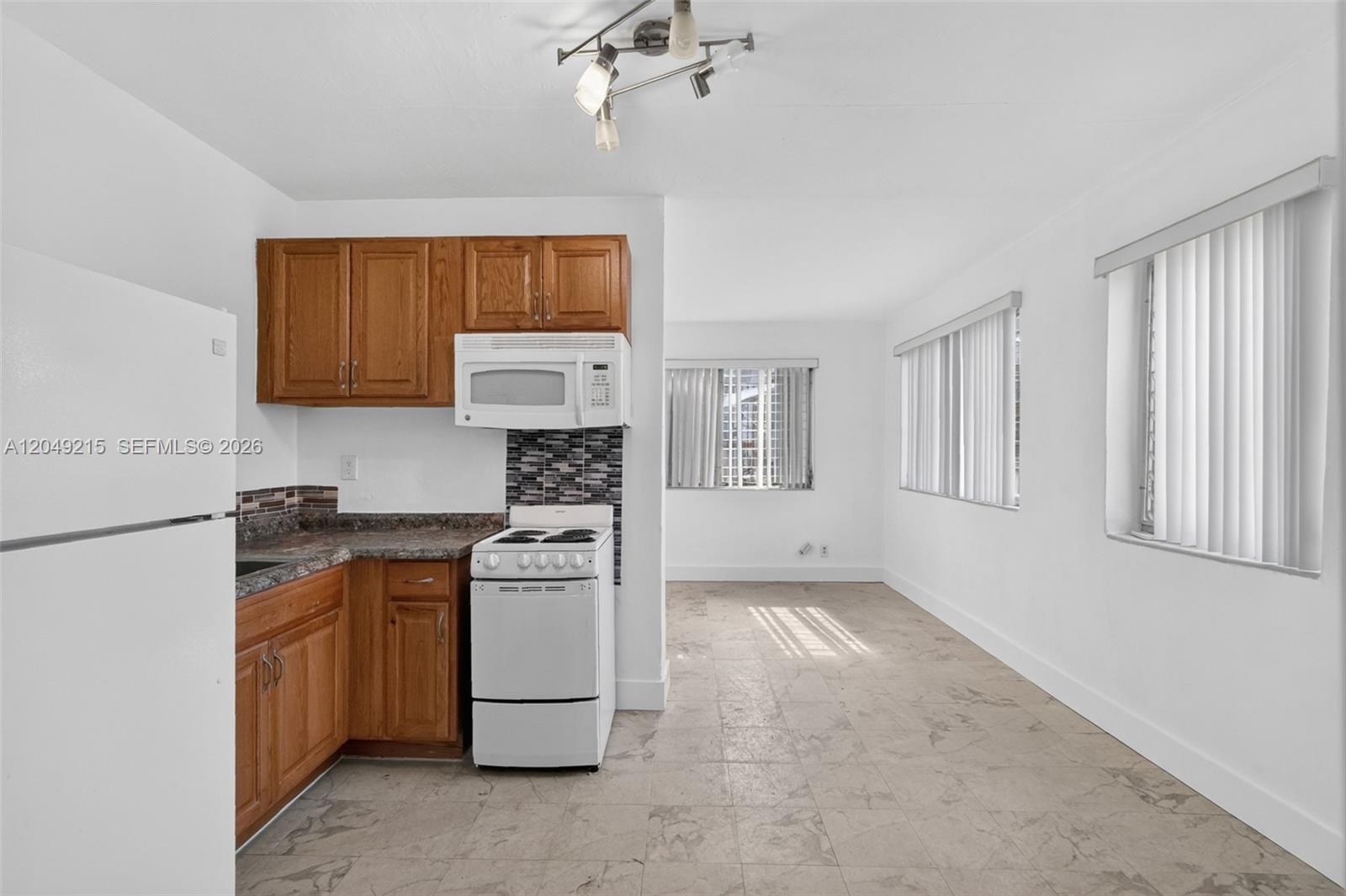 3205 NW 3rd St # 3205, Miami FL 33125 photo 3