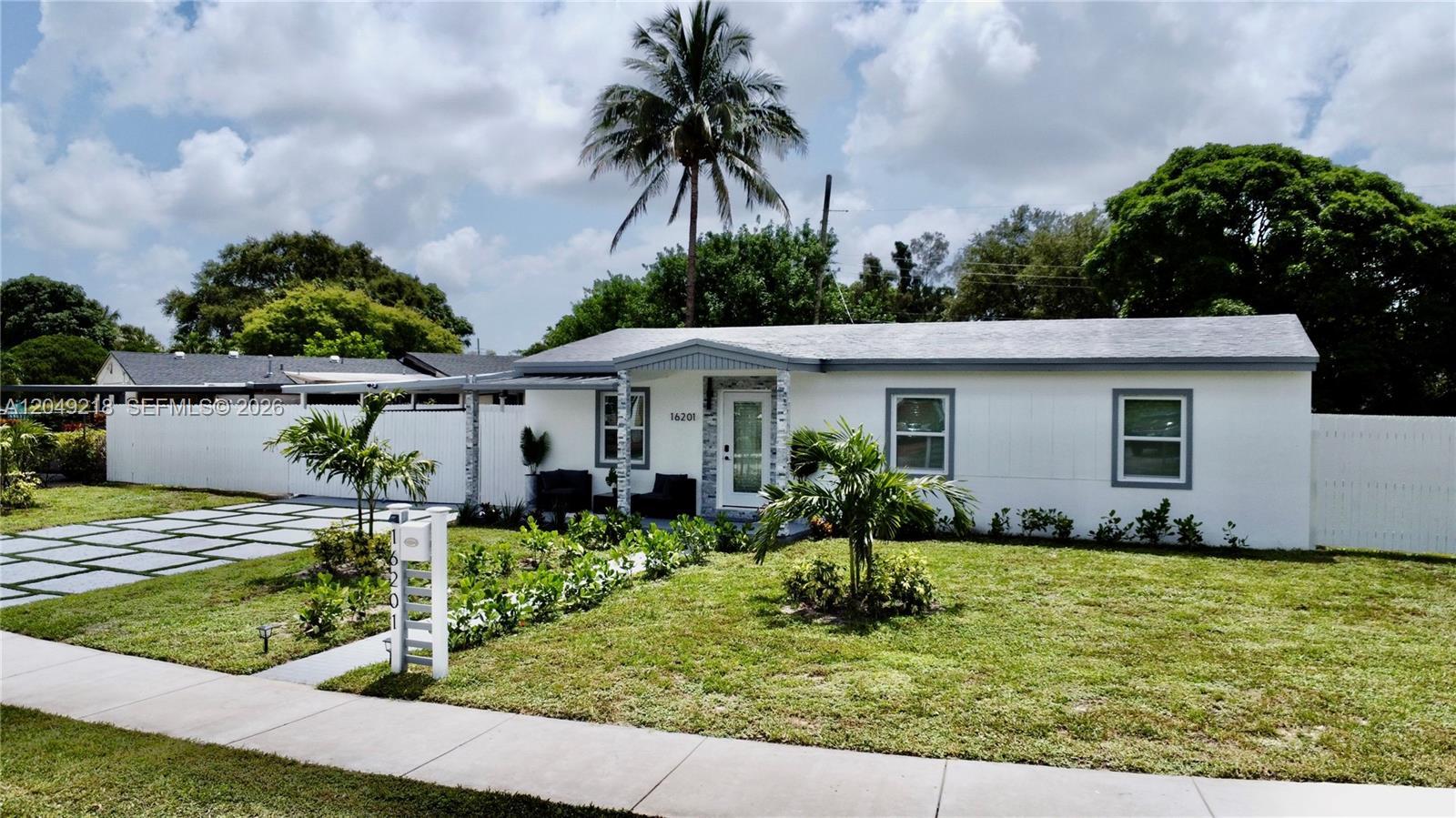16201 NW 18th Pl, Miami Gardens FL 33054 photo 5
