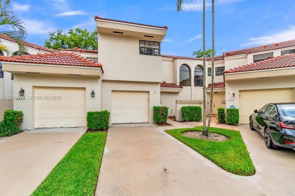 3454 Laurel Oaks Ln, Hollywood FL 33021 photo 2