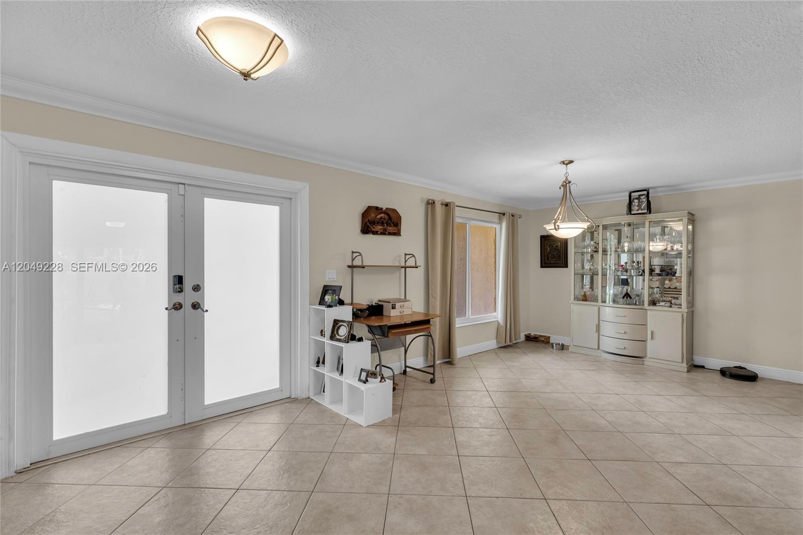 16740 Harbor Ct, Weston FL 33326 photo 2