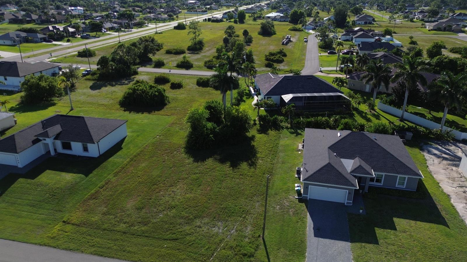 2012 NW 24th Place, Cape Coral FL 33993 photo 3