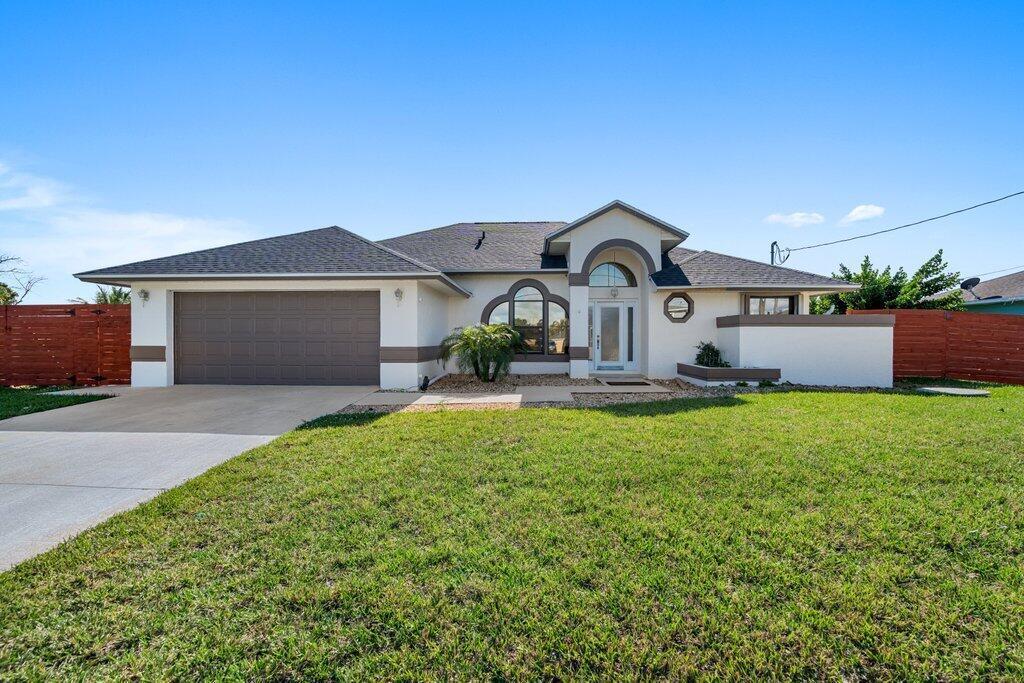 434 SW Jeanne Avenue, Port St. Lucie FL 34953