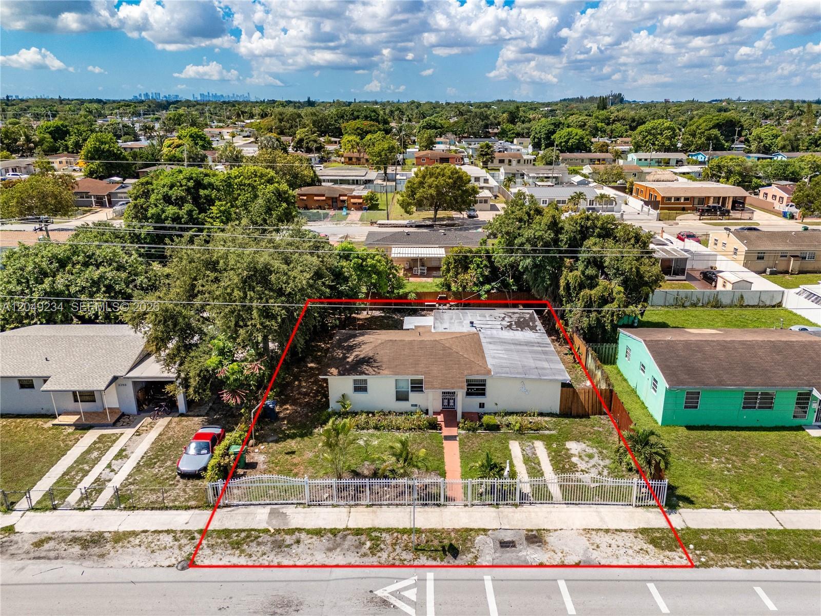 3260 NW 179th St, Miami Gardens FL 33056