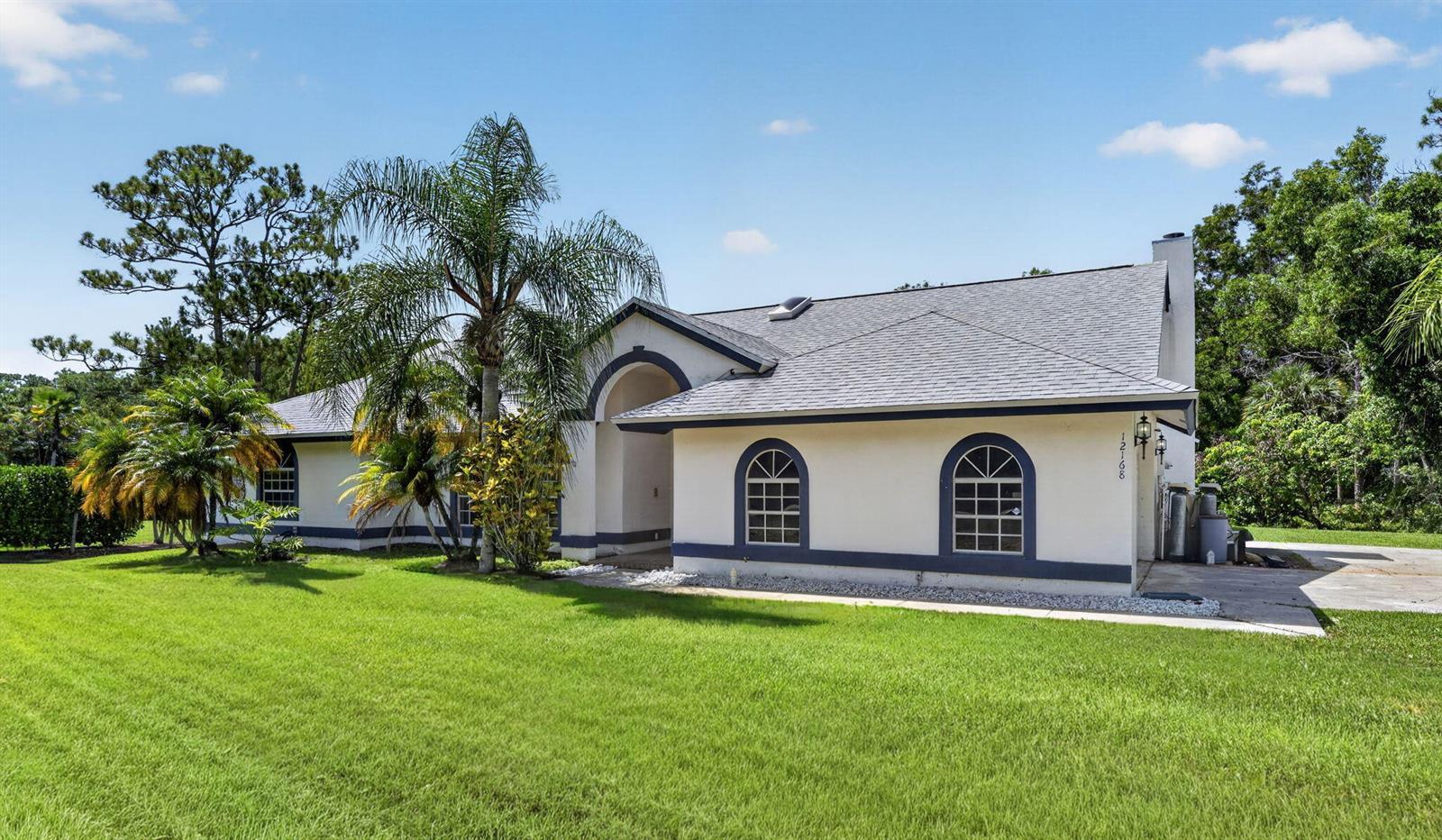 12168 Sandy Run, FL 33478 photo 2