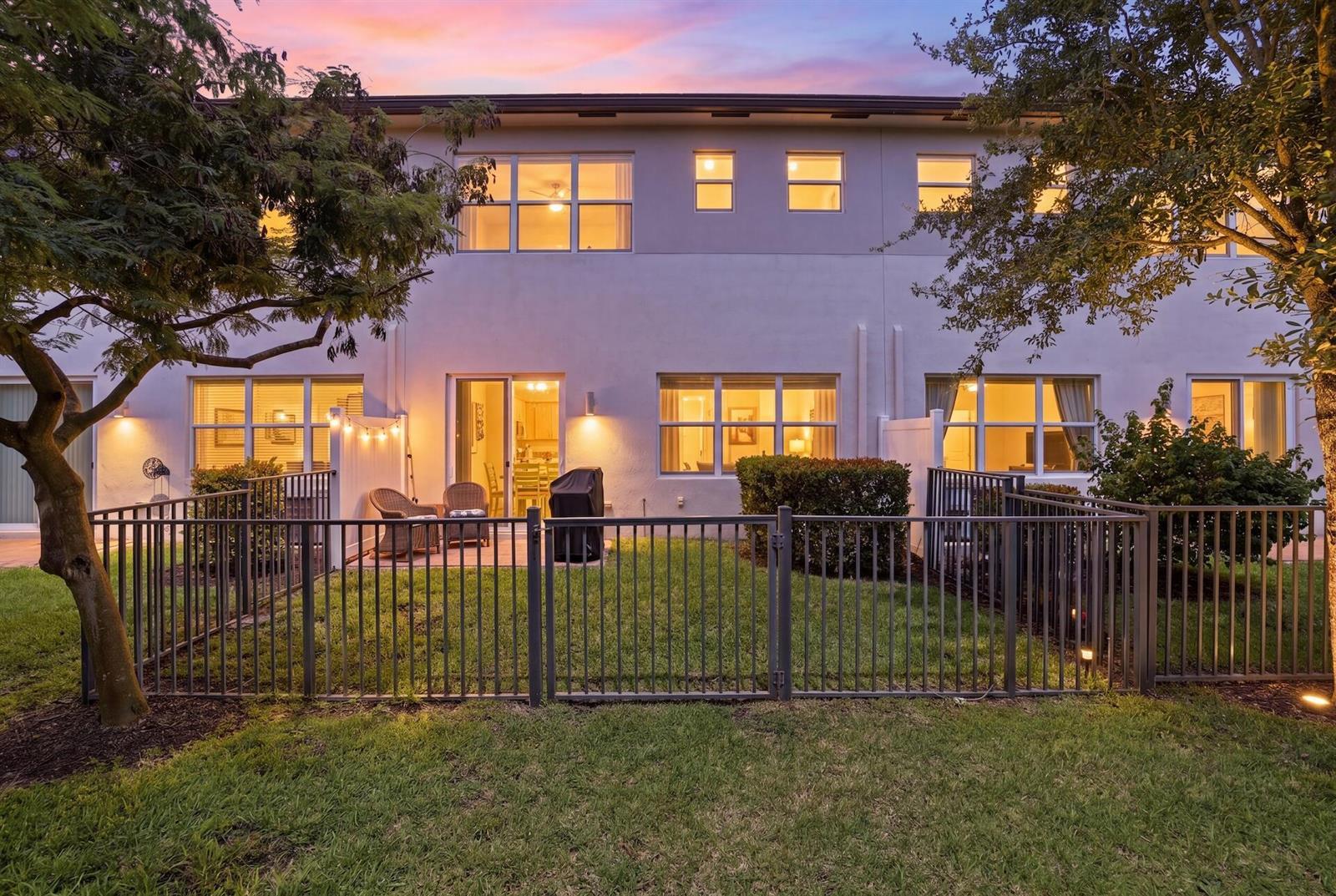 4779 Navali Drive, Lake Worth FL 33467 photo 2