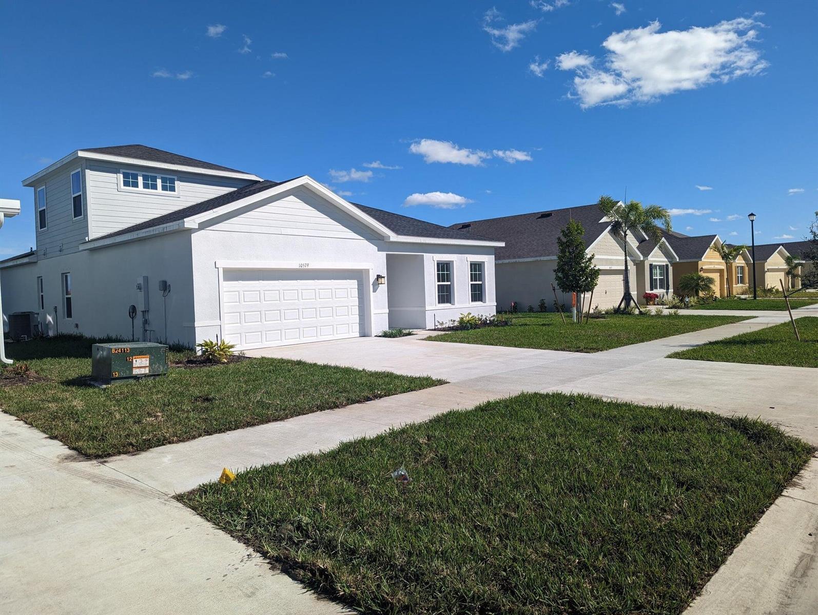 10579 SW Vasari Way, Port St. Lucie FL 34987 photo 2