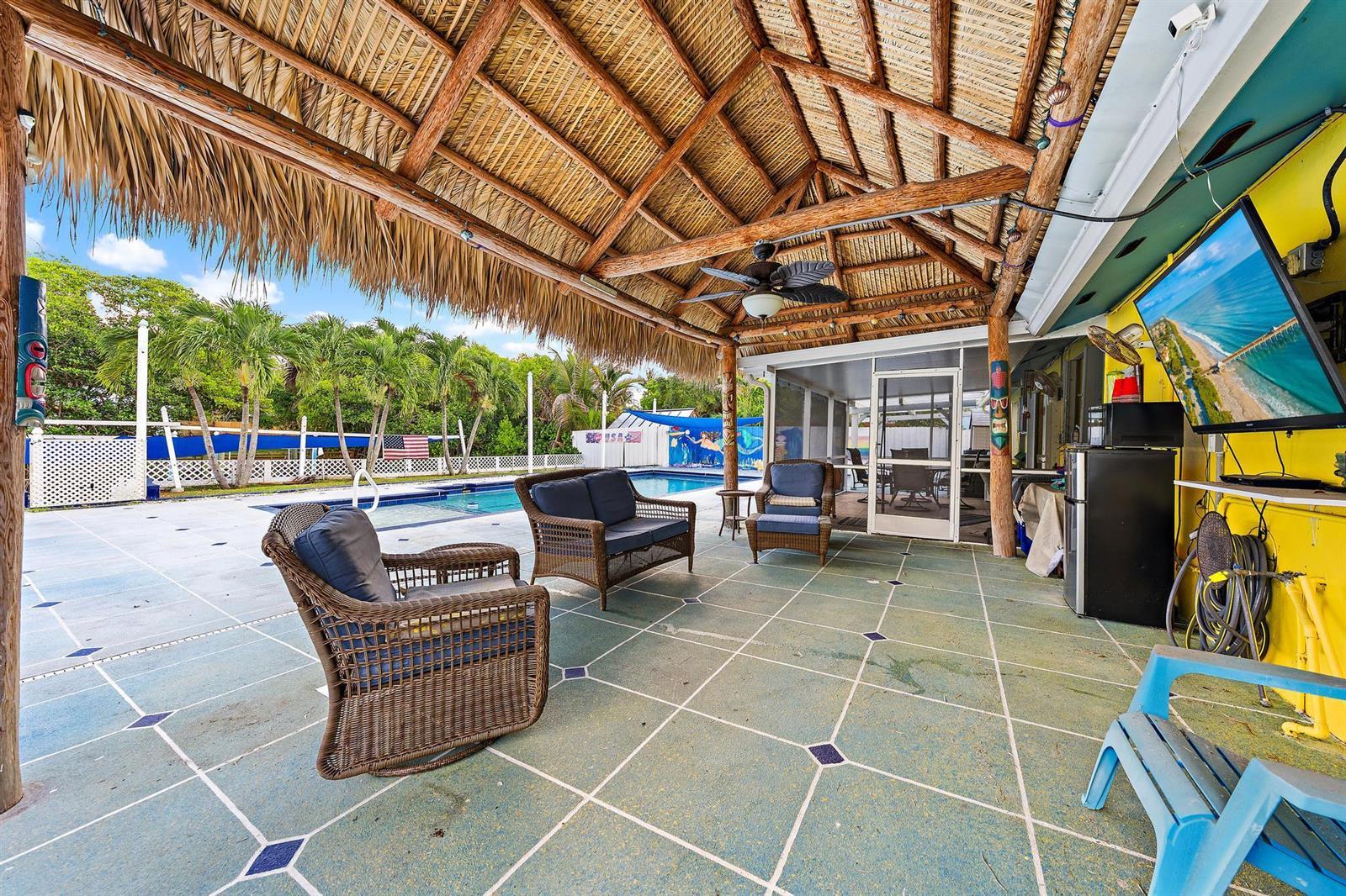 1005 Mohawk Street, Jupiter FL 33458 photo 2