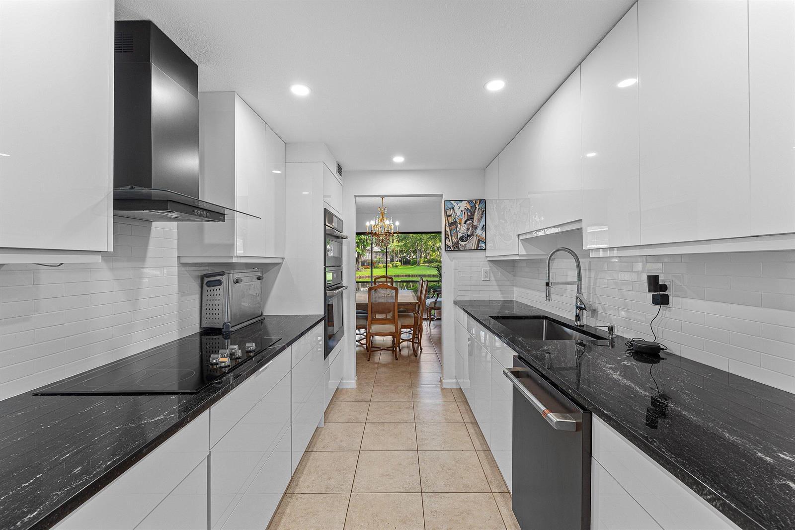 6864 Willow Wood Drive # 405, Boca Raton FL 33434