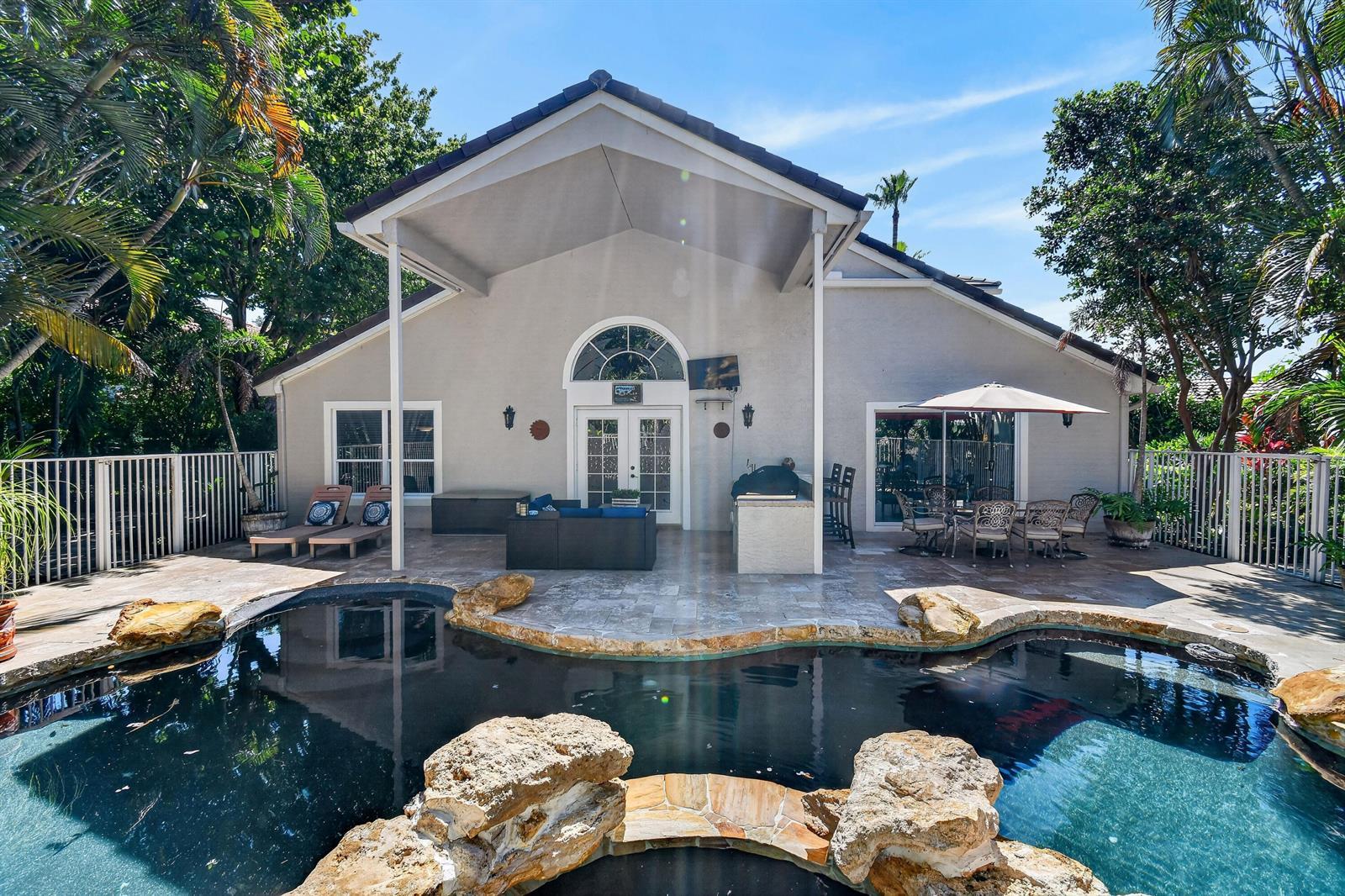 276 Swan Lane, Jupiter FL 33458 photo 4