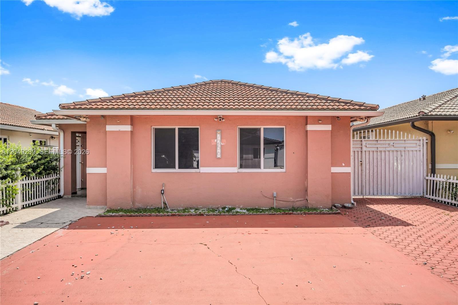 7256 W 34th Ln, Hialeah FL 33018 photo 2