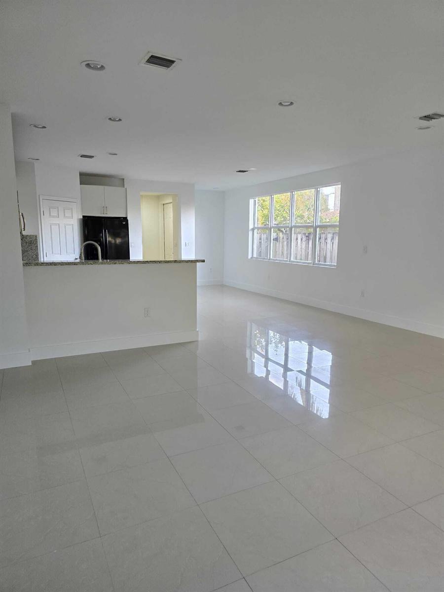 408 SW 9th Street, Fort Lauderdale FL 33315 photo 5