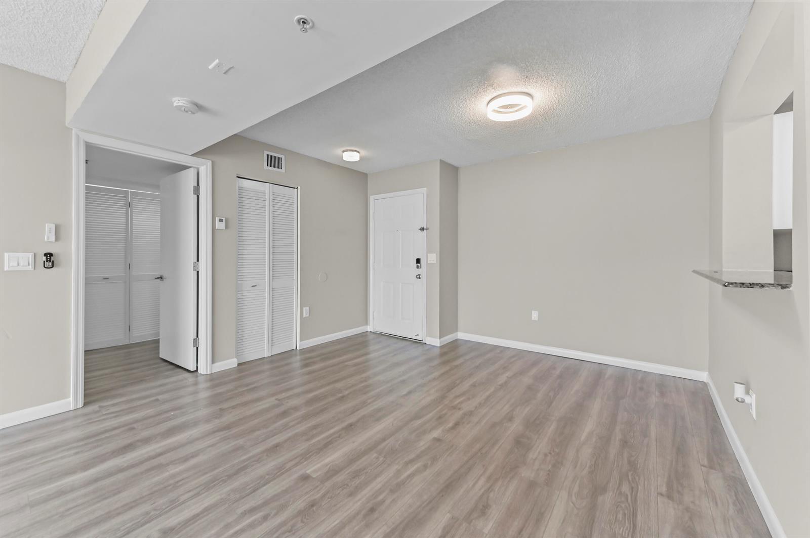 2711 Ocean Club Boulevard # 207, Hollywood FL 33019 photo 5