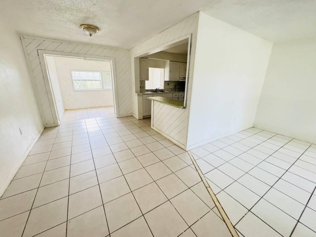 6400 NW 30th Street, Sunrise FL 33313 photo 4