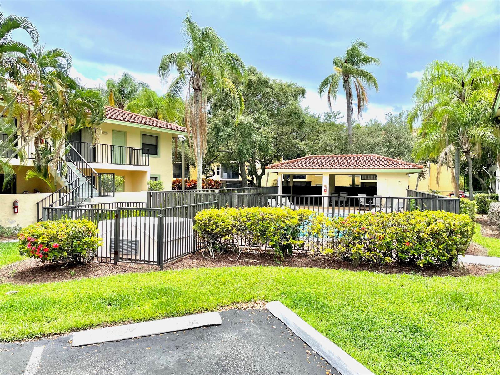 1979 NW 4th Avenue # C, Boca Raton FL 33432 photo 3