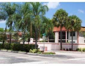 861 NE 207th Ln # 14, Miami FL 33179 photo 2