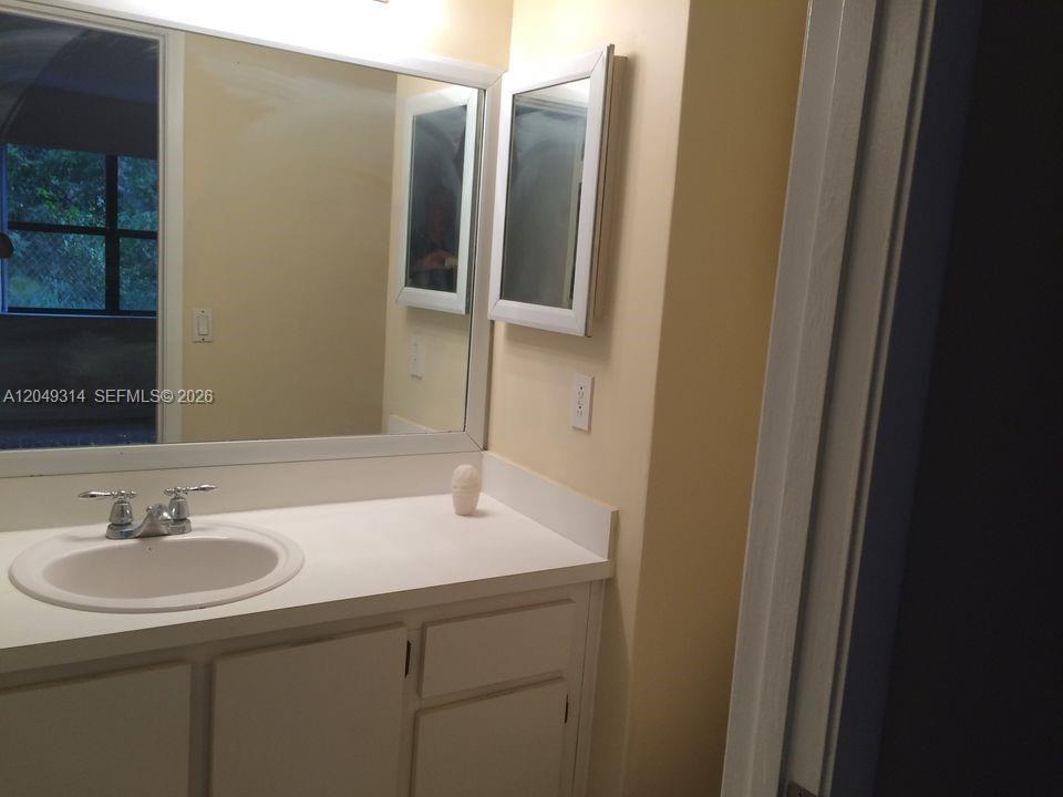 861 NE 207th Ln # 14, Miami FL 33179 photo 5