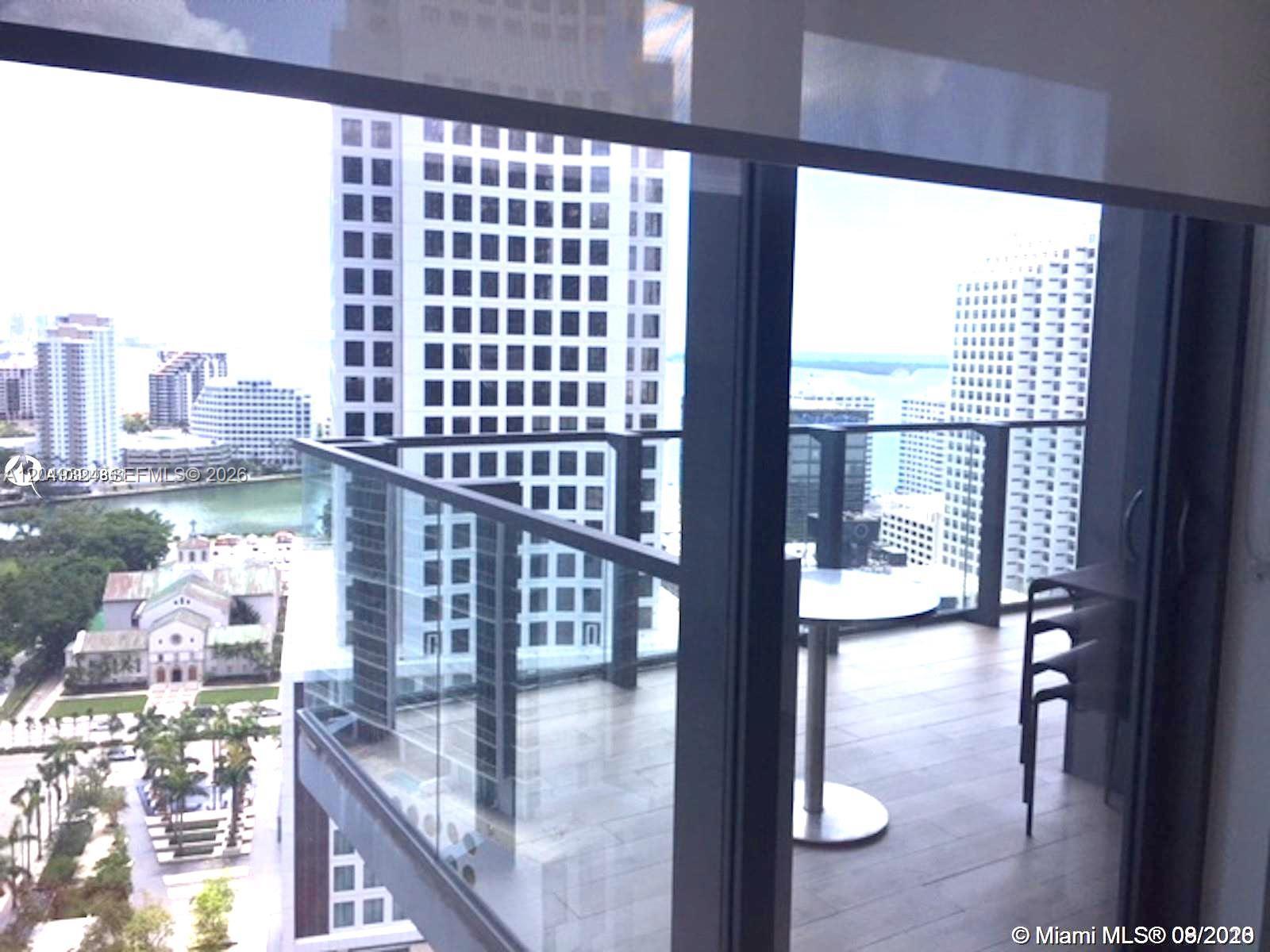 68 SE 6th St # 2007, Miami FL 33131 photo 2