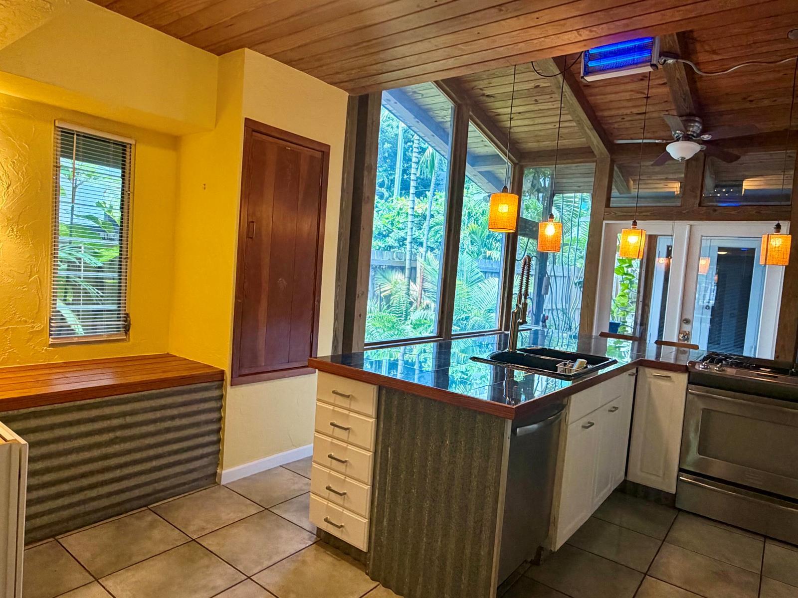 1101 SE 2nd Street, Fort Lauderdale FL 33301 photo 4