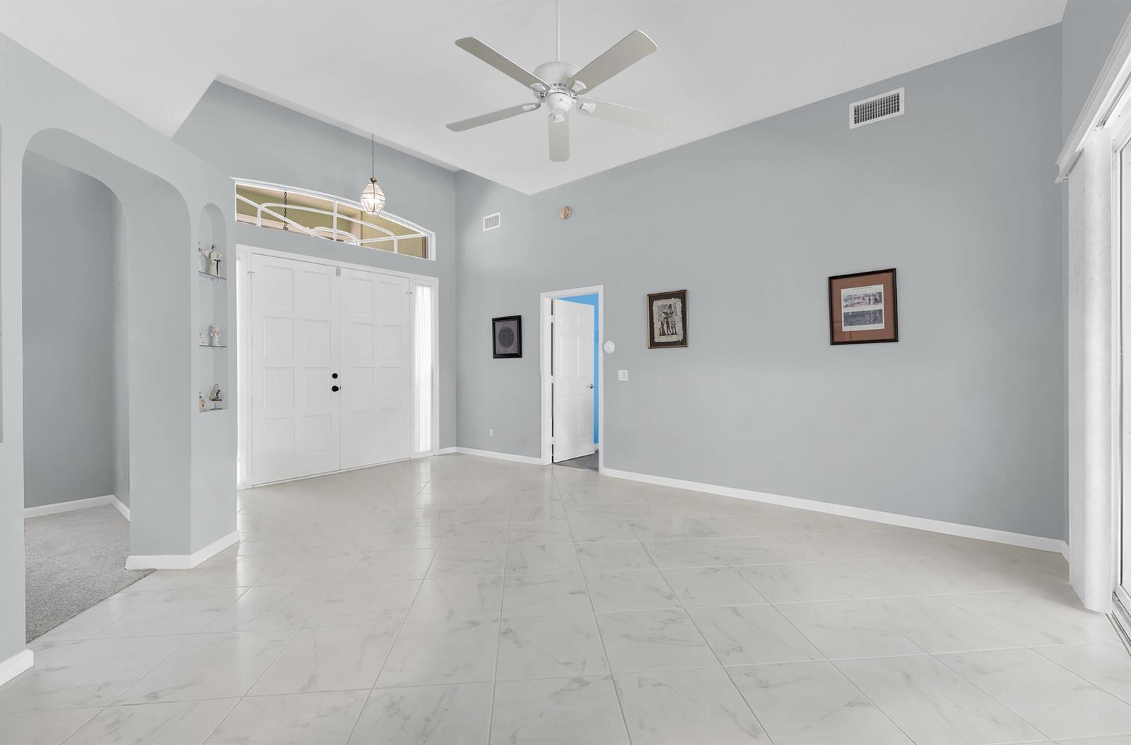 521 Cypress Circle, Tequesta FL 33469 photo 3