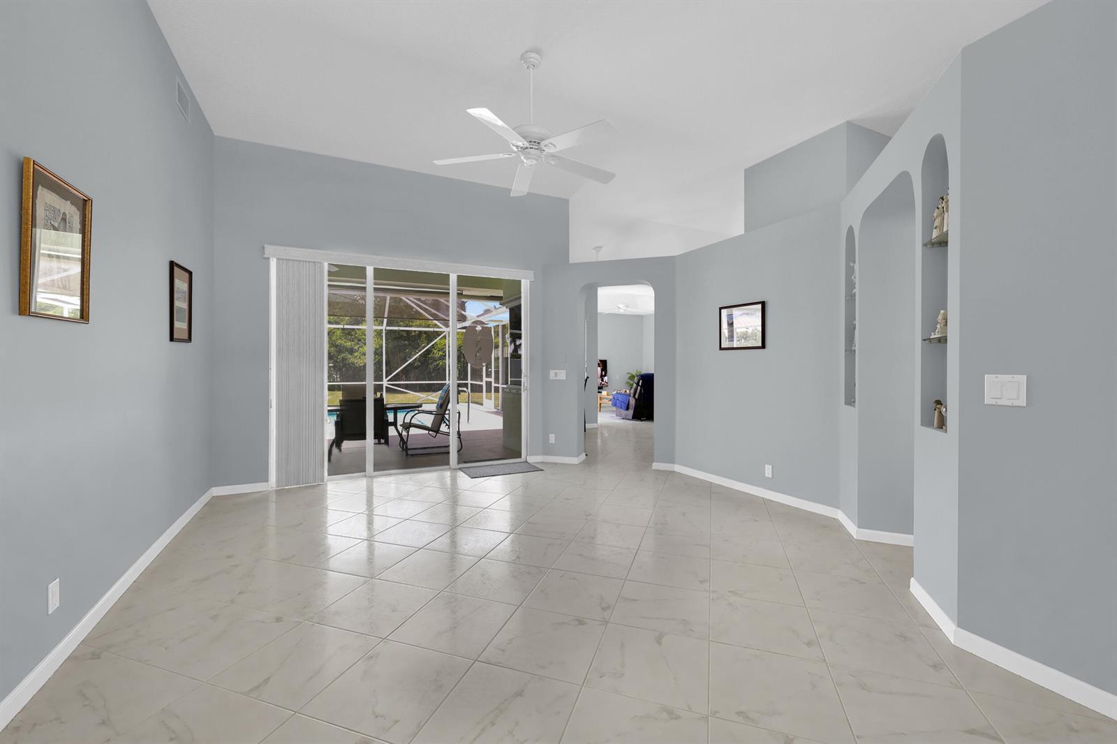521 Cypress Circle, Tequesta FL 33469 photo 4