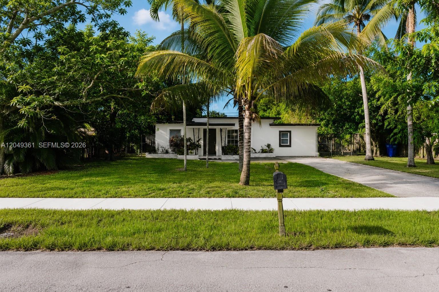 6130 Flagler St, Hollywood FL 33023 photo 2