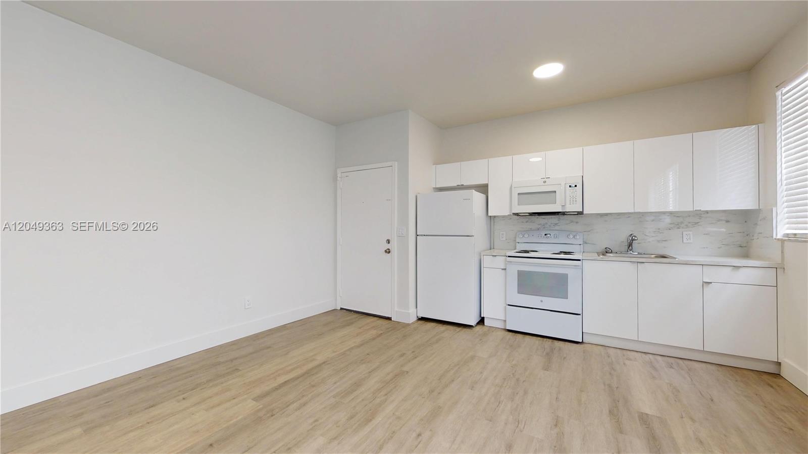 828 Pennsylvania Ave # 7, Miami Beach FL 33139 photo 5