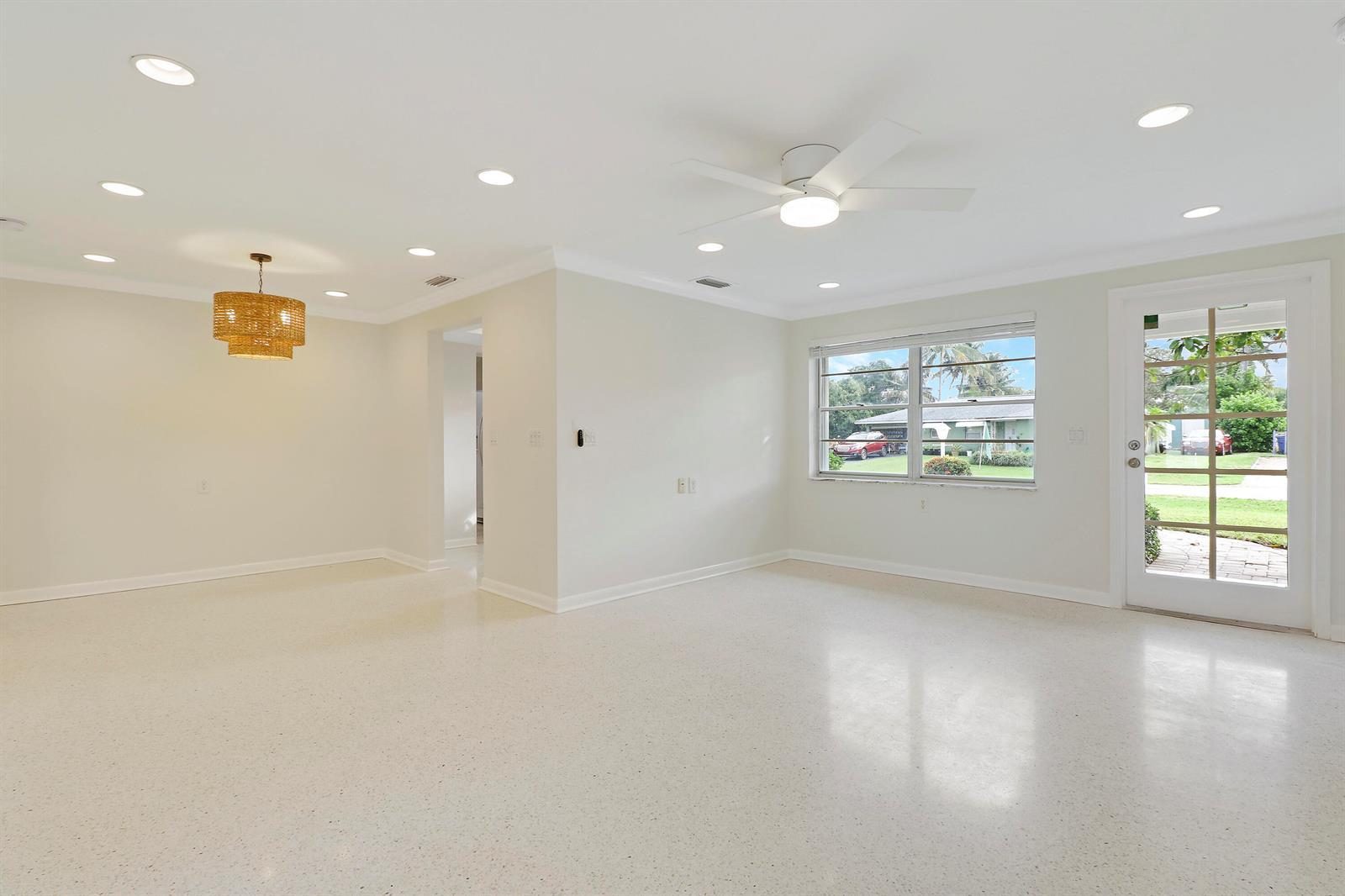 1600 Venus Avenue, Jupiter FL 33469 photo 4