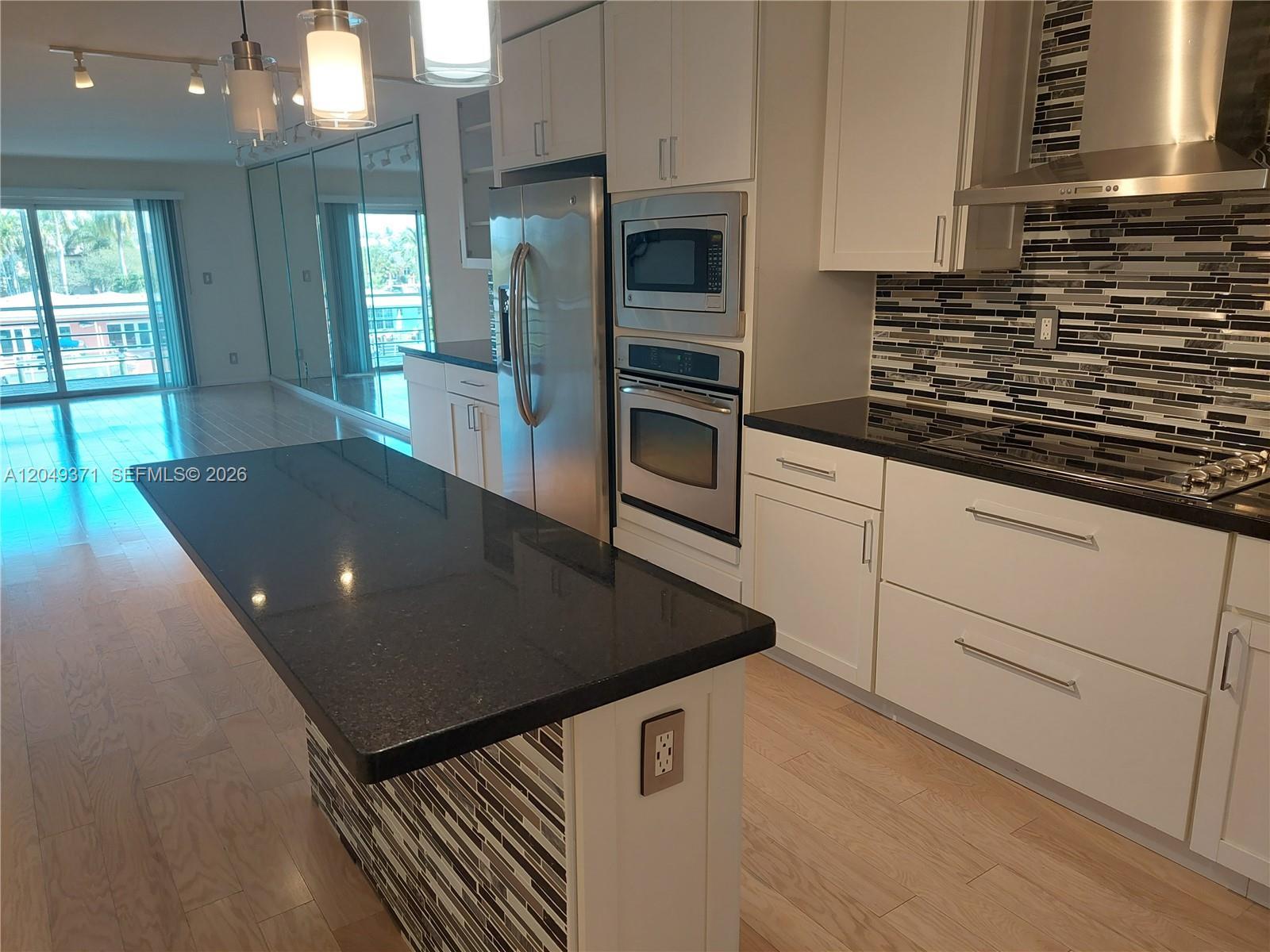 Fort Lauderdale, FL 33316 photo 2