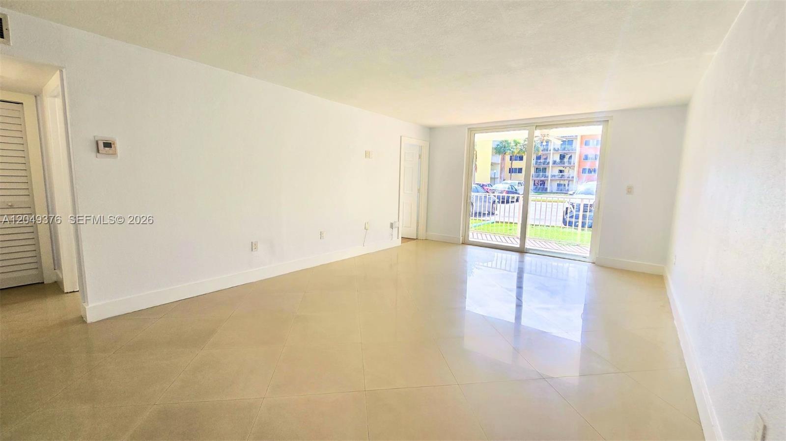 Hialeah, FL 33015 photo 5