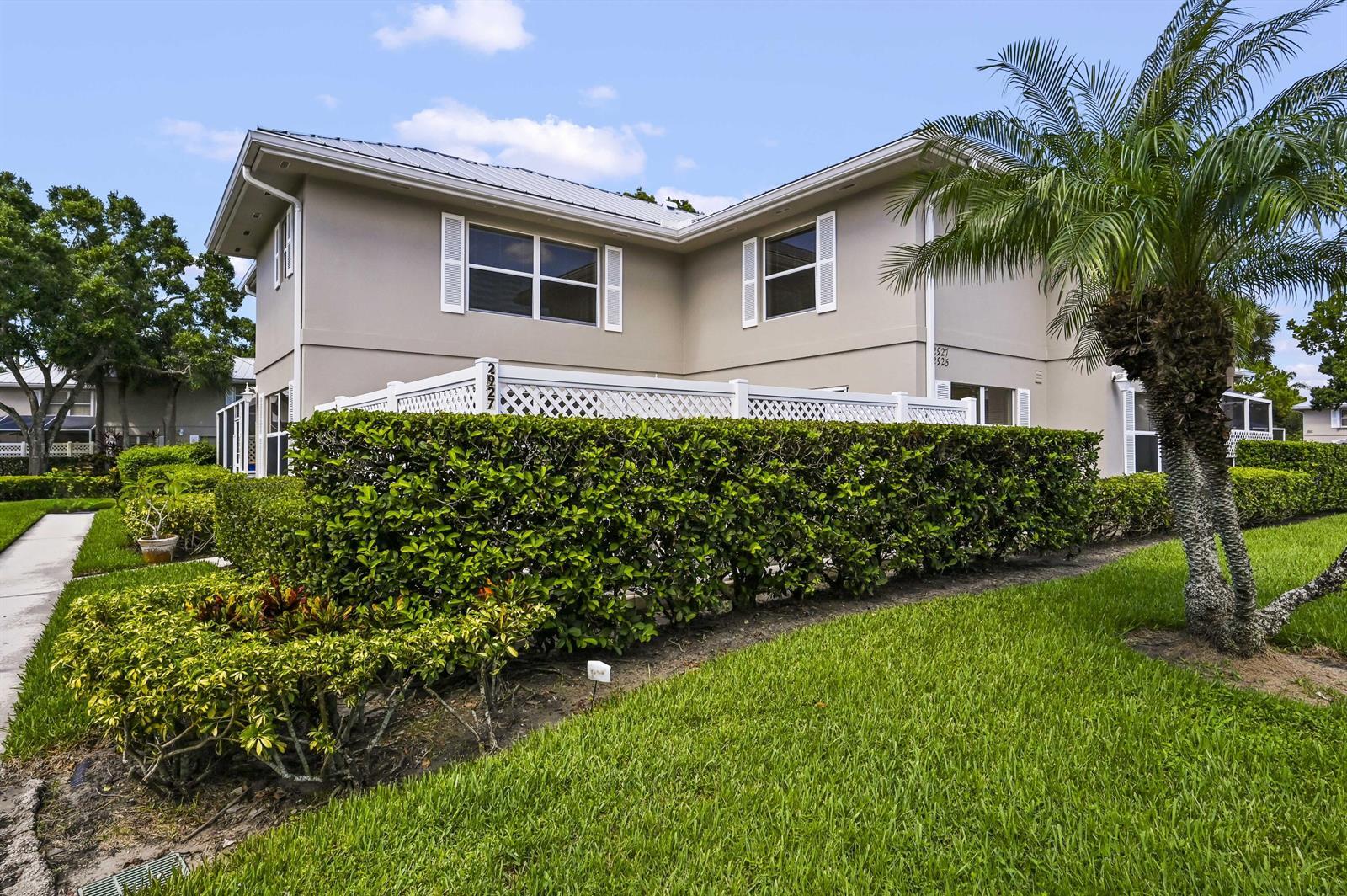 2927 SW Lakemont Place, Palm City FL 34990 photo 4