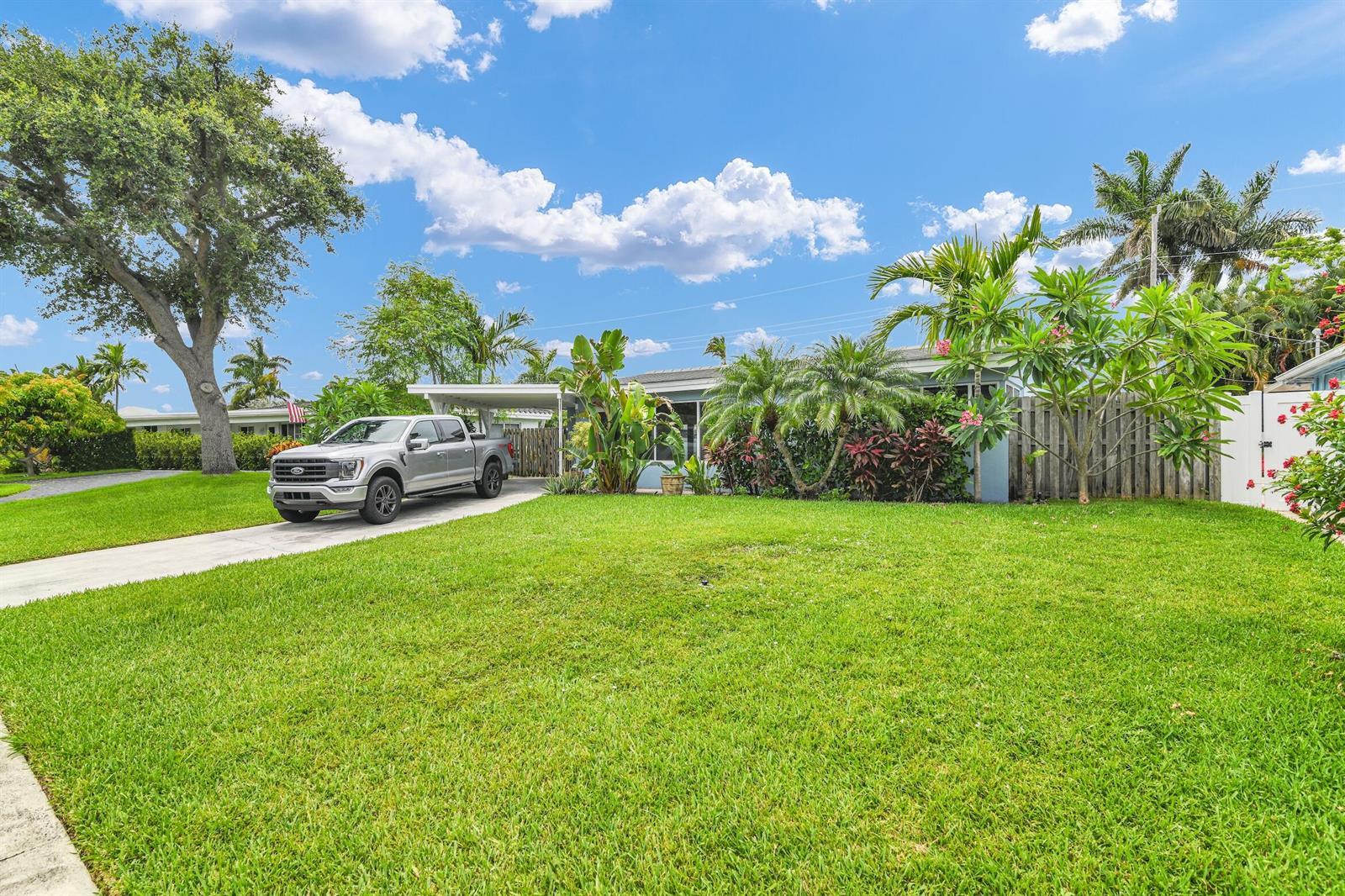 909 SE 16 Place, Deerfield Beach FL 33441 photo 5