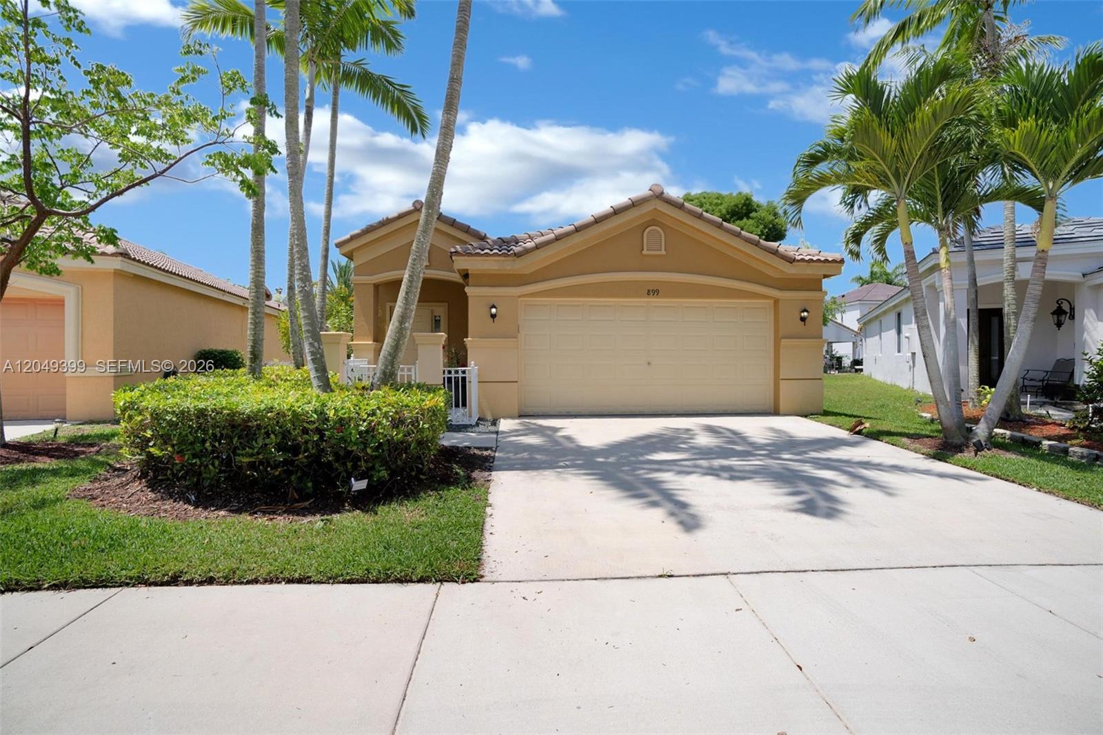 899 Phoenix Way, Weston FL 33327