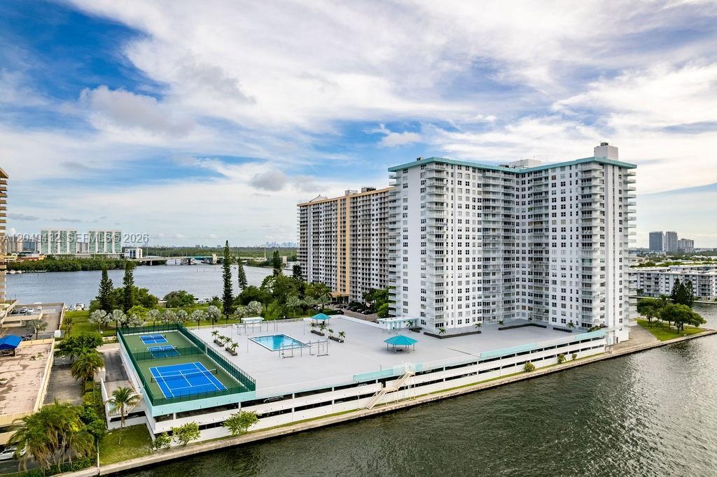 301 174th St # L05, Sunny Isles Beach FL 33160 photo 4