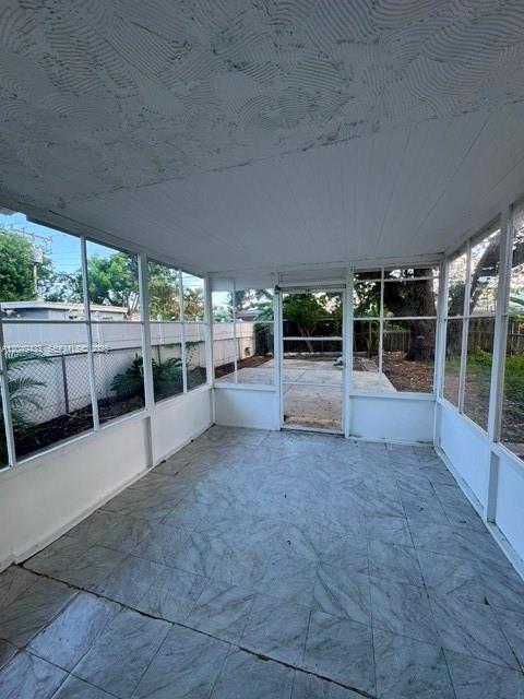 4221 SW 39th St, West Park FL 33023 photo 4