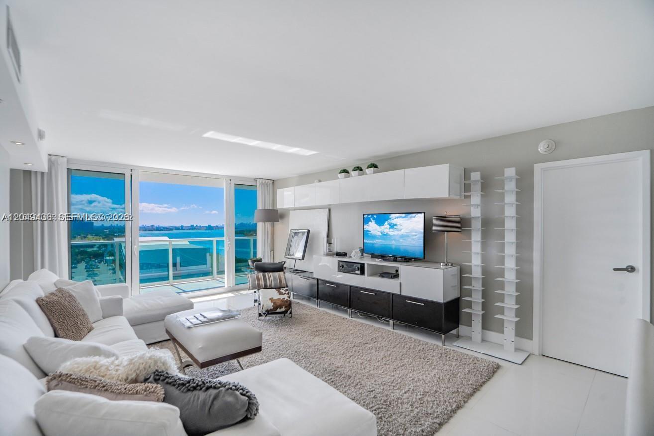 100 Bayview Dr # 1622, Sunny Isles Beach FL 33160 photo 2