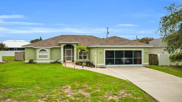 844 SW Hamberland Avenue, Port St. Lucie FL 34953 photo 2