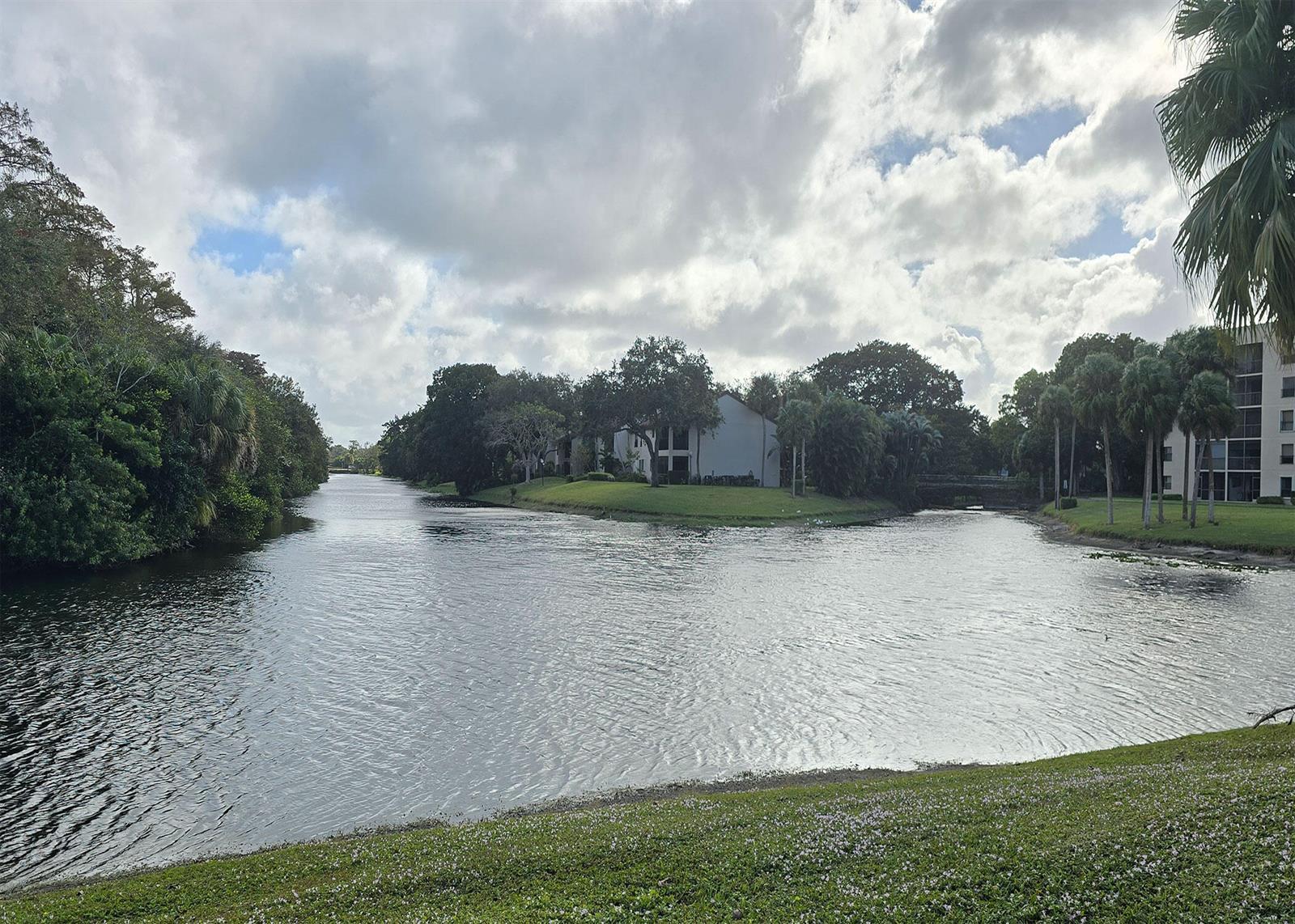 3000 NW 42nd Avenue # B302, Coconut Creek FL 33063