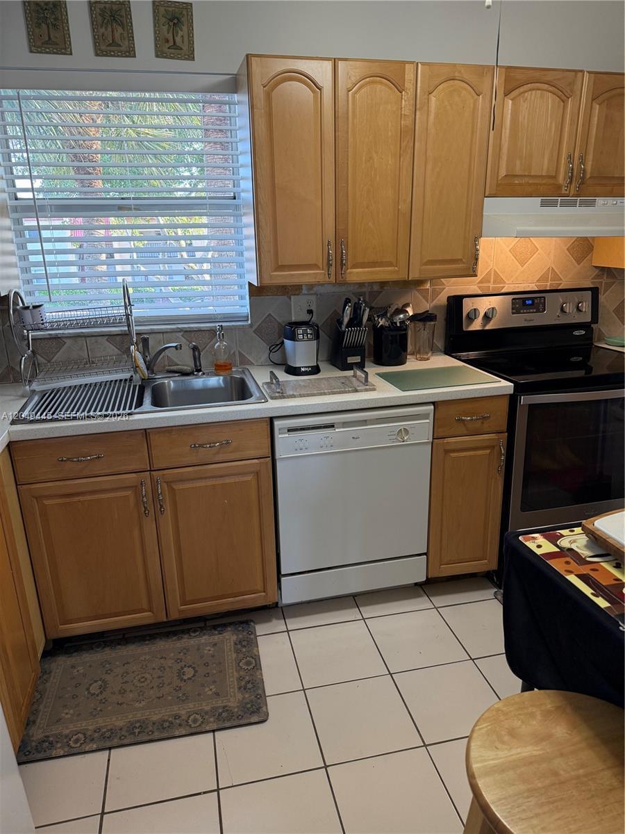West Palm Beach, FL 33411 photo 3