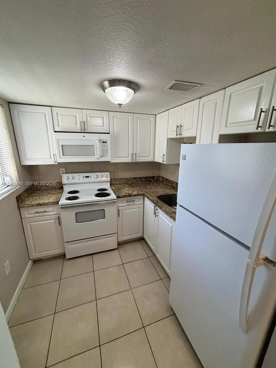 3050 S Dixie Hwy # 402, Miami FL 33133 photo 2