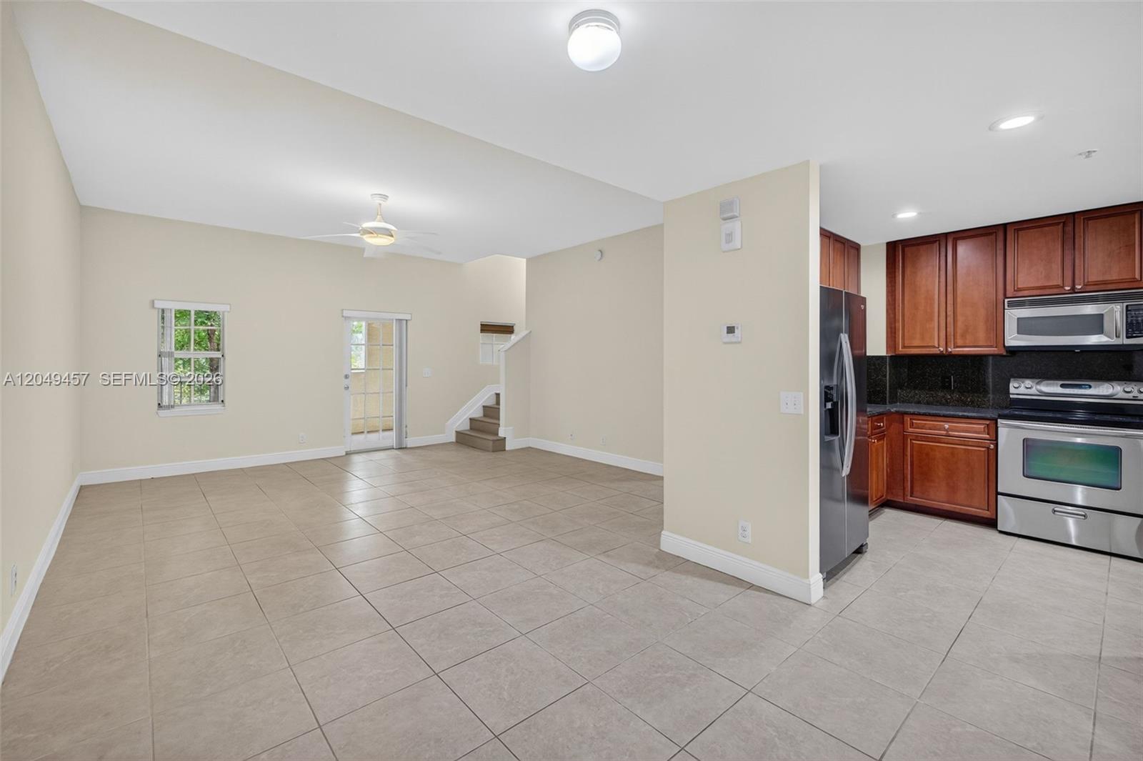 704 SW 1st Ave, Pompano Beach FL 33060 photo 2