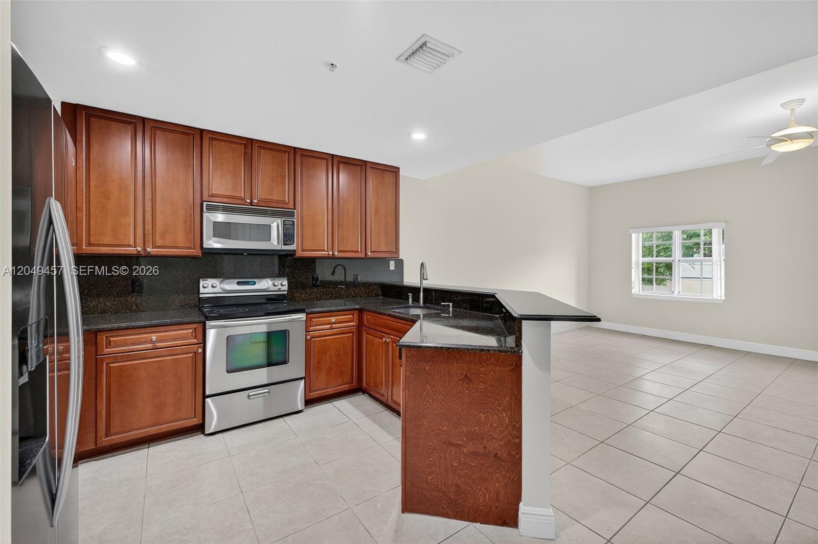 704 SW 1st Ave, Pompano Beach FL 33060 photo 5