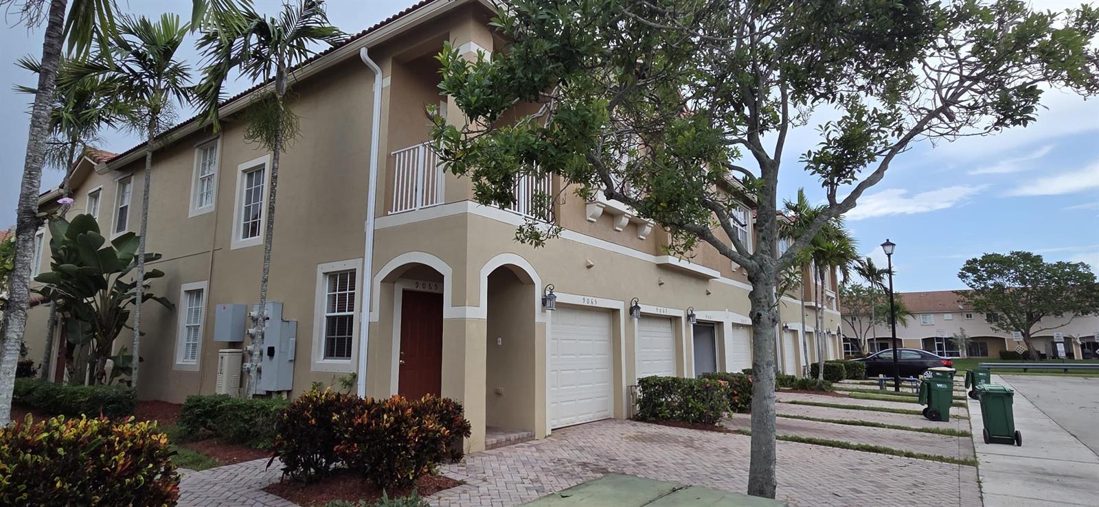 9065 Plymouth Place, Tamarac FL 33321